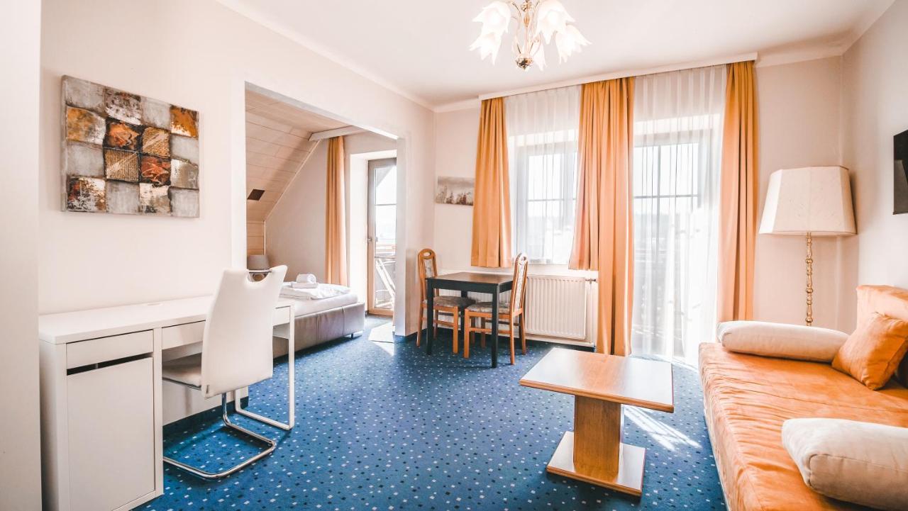 Hotel Karntnerhof Velden By S4Y Velden am Woerthersee Exterior photo