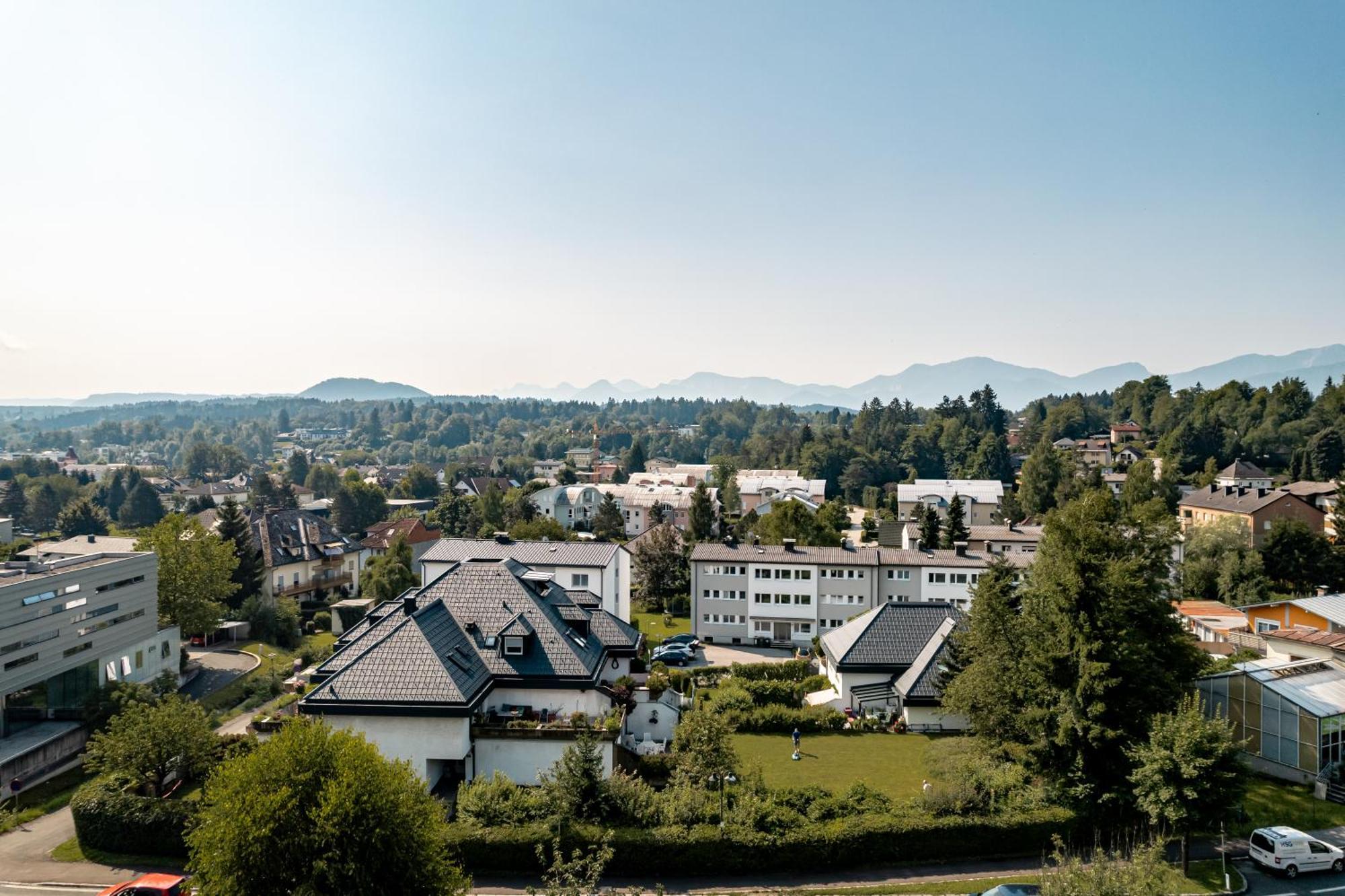 Hotel Karntnerhof Velden By S4Y Velden am Woerthersee Exterior photo